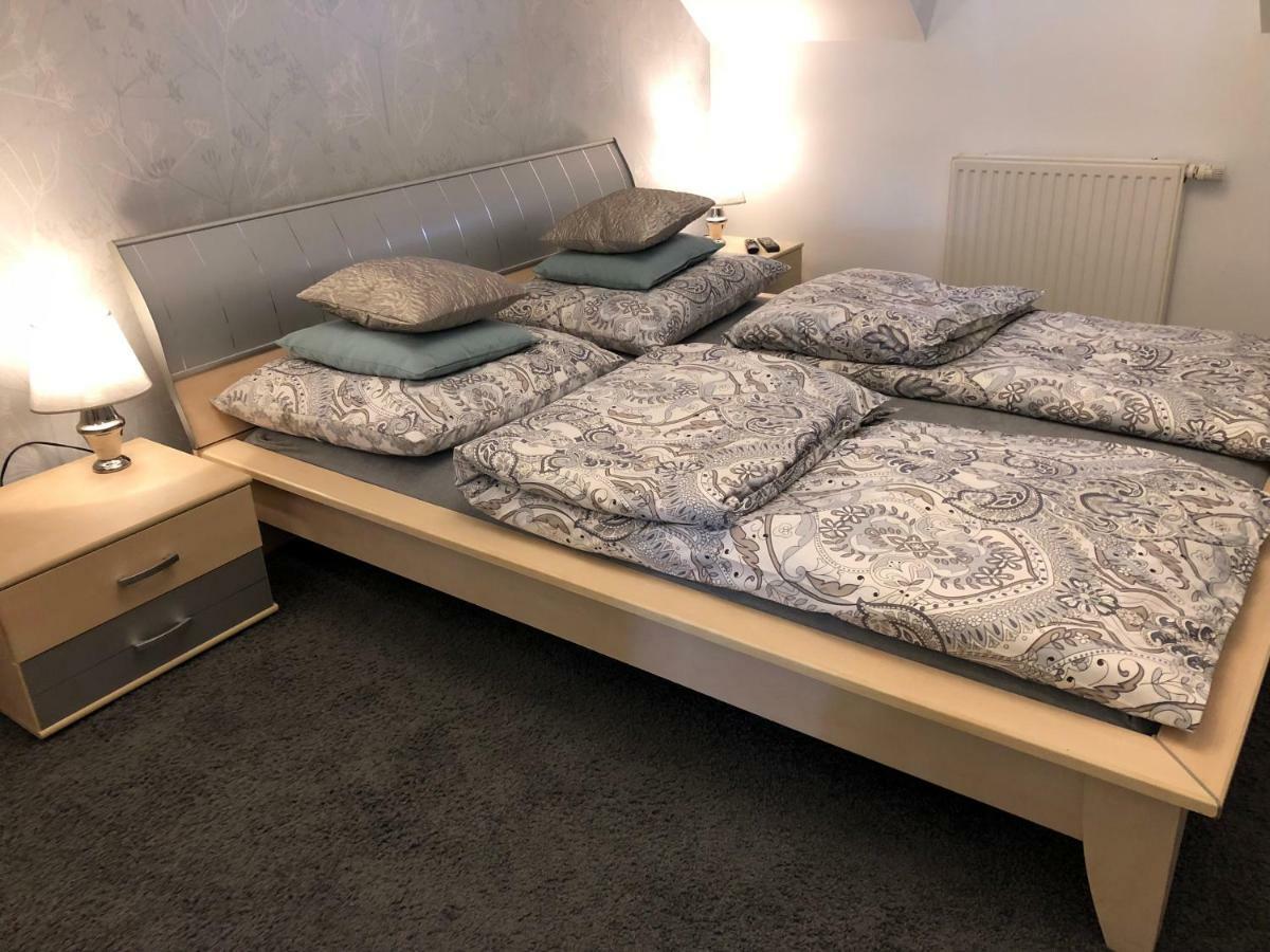 Family & Business Elegant Apartments Ul Warszawska - 2 Bedroom, Balcony, Parking Келце Екстериор снимка
