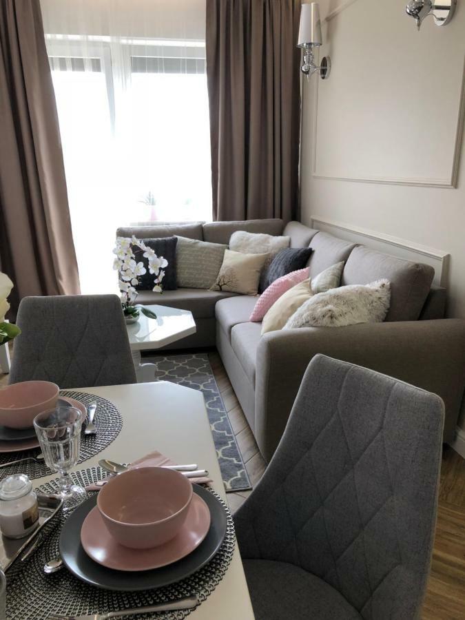 Family & Business Elegant Apartments Ul Warszawska - 2 Bedroom, Balcony, Parking Келце Екстериор снимка