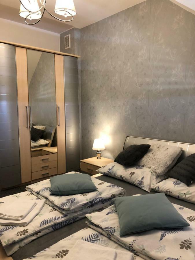 Family & Business Elegant Apartments Ul Warszawska - 2 Bedroom, Balcony, Parking Келце Екстериор снимка