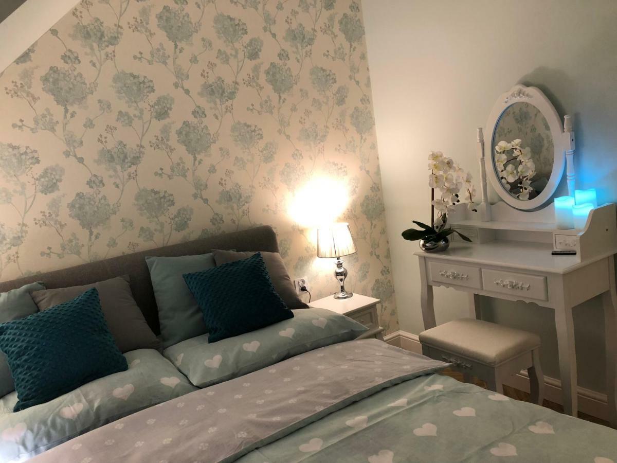 Family & Business Elegant Apartments Ul Warszawska - 2 Bedroom, Balcony, Parking Келце Екстериор снимка