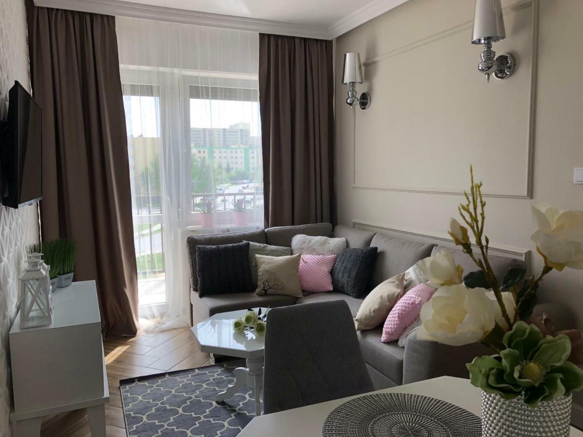 Family & Business Elegant Apartments Ul Warszawska - 2 Bedroom, Balcony, Parking Келце Екстериор снимка